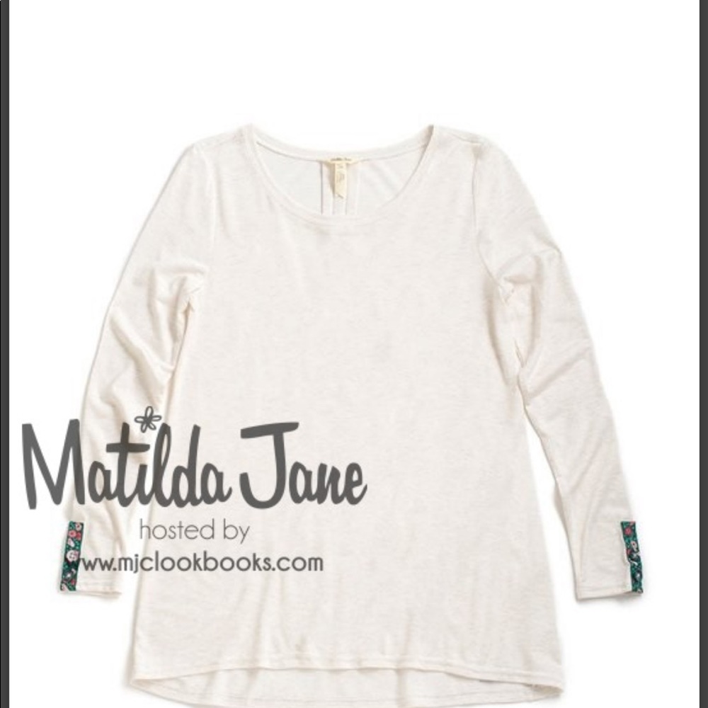 Matilda Jane Narrator Tunic (size M)